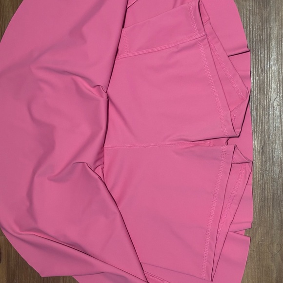 Pink Mini Skater Skirt with Pleats for Resort Wear - Picture 2 of 3